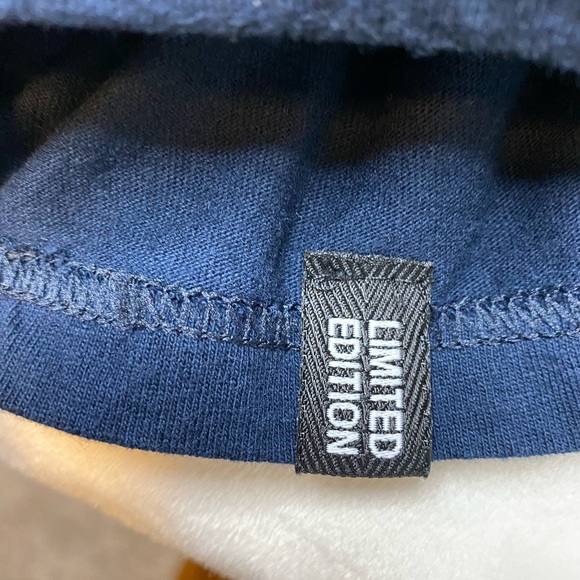 Kid Robot + MNWKA Limited Edition T-Shirt - Picture 3 of 8